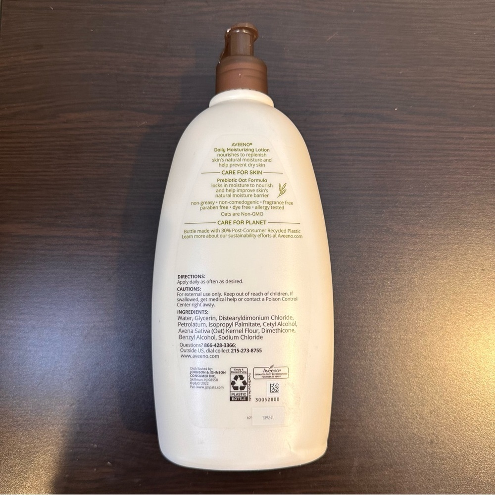 Aveeno Daily Moisturizing Body Lotion 2x24oz/ New With NO Box - Picture 4 of 4